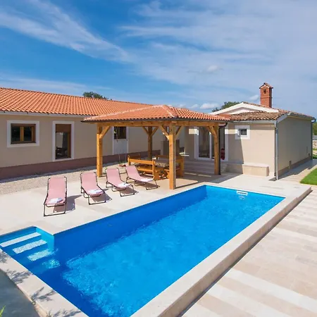 Holiday home Monkodonja, A Charming Summer Retreat Near Rovinj