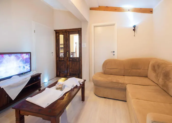 Casa vacanze Monkodonja, A Charming Summer Retreat Near