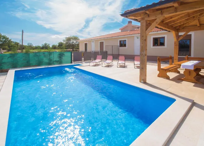 Monkodonja, A Charming Summer Retreat Near Casa vacanze