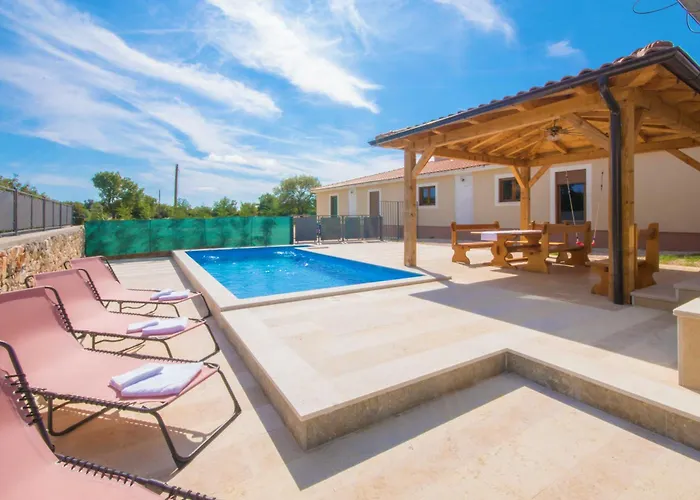 Monkodonja, A Charming Summer Retreat Near Casa vacanze *